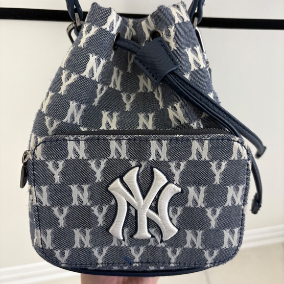MLB NY Yankees Monogram Bucket Crossbody Bag in Blue - Picture 4 of 7